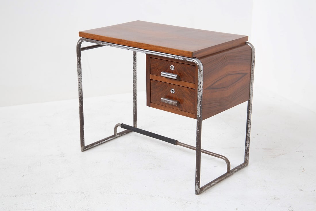 Cova Desk (1 of 2)