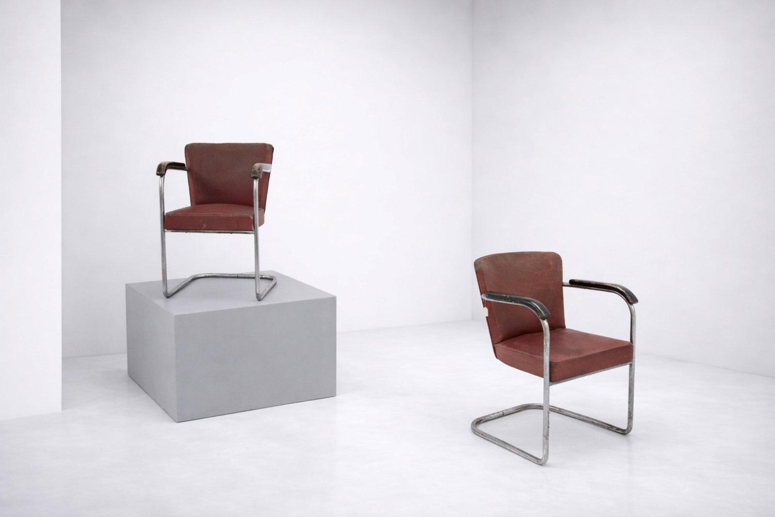 Cova Pair of armchairs (1 of 2)