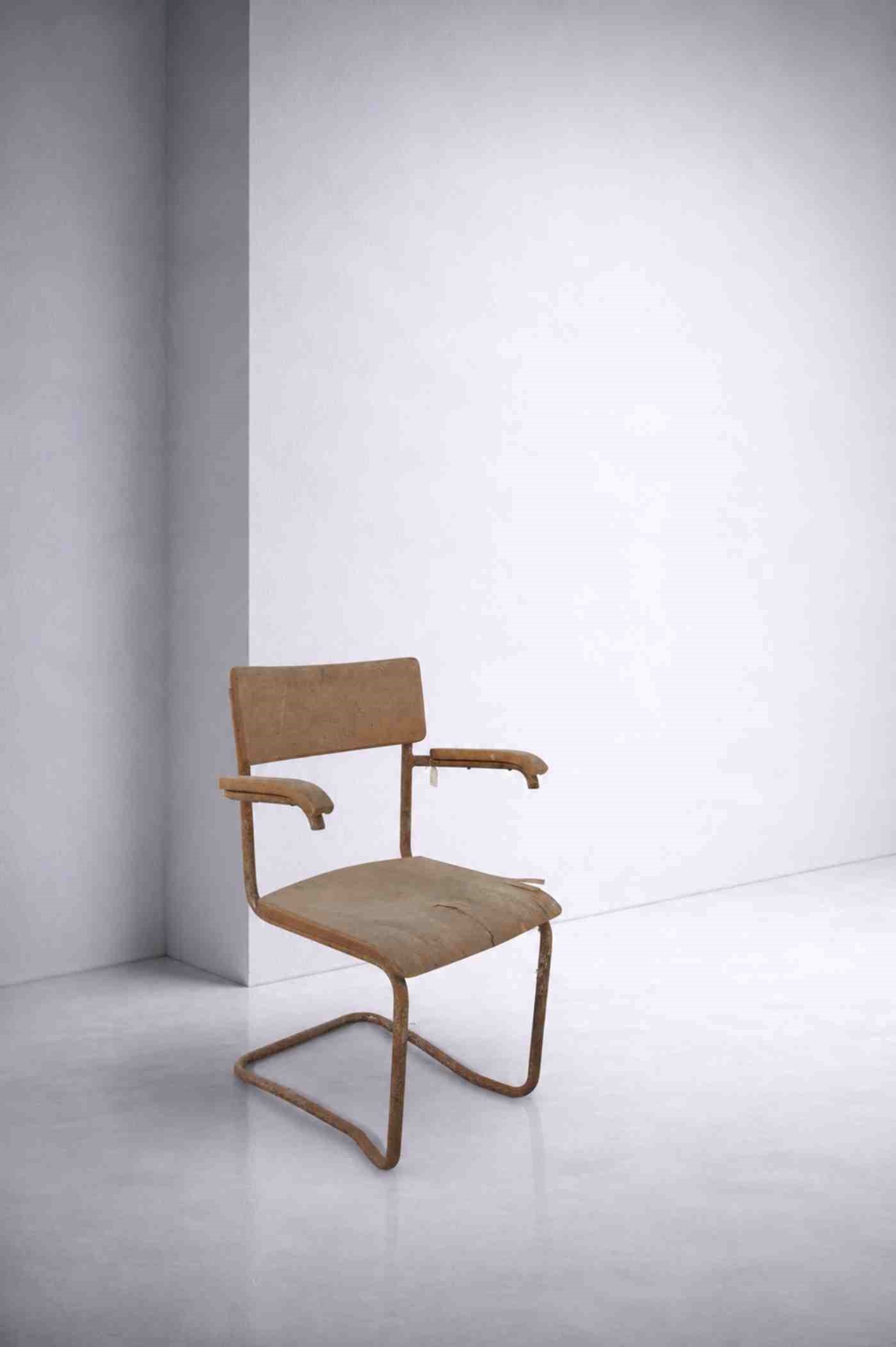 Cova Chair attr. (1 of 2)