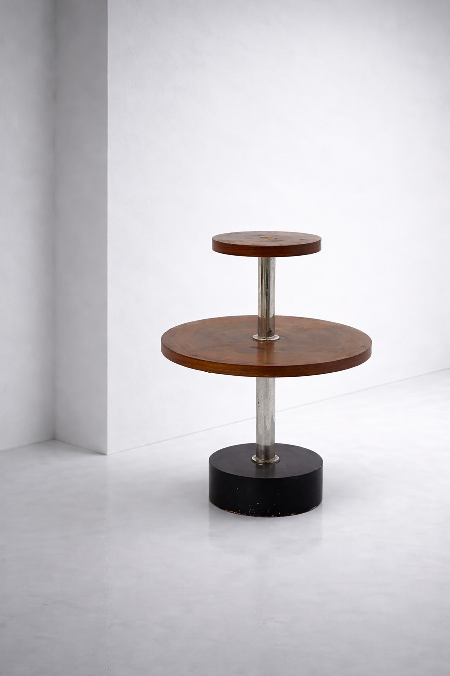 Manifattura Italiana Etagere (1 of 2)