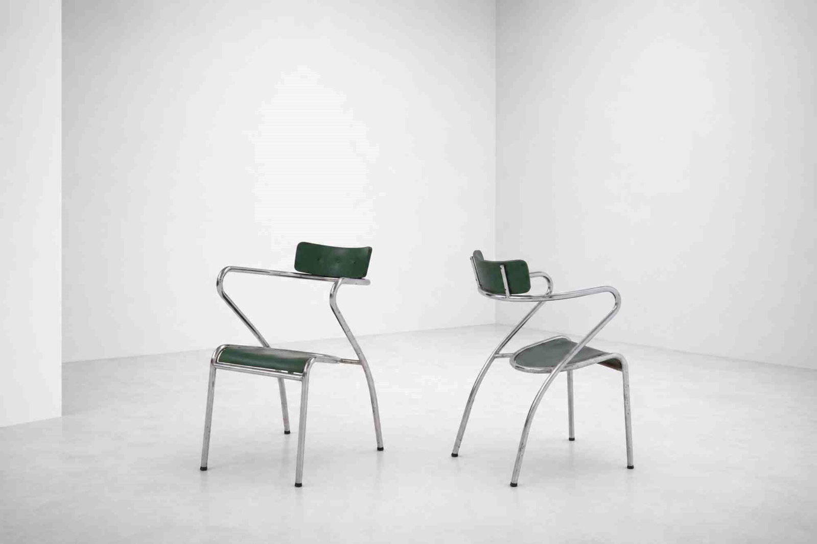 Manifattura Italiana Pair of green chairs (1 of 3)