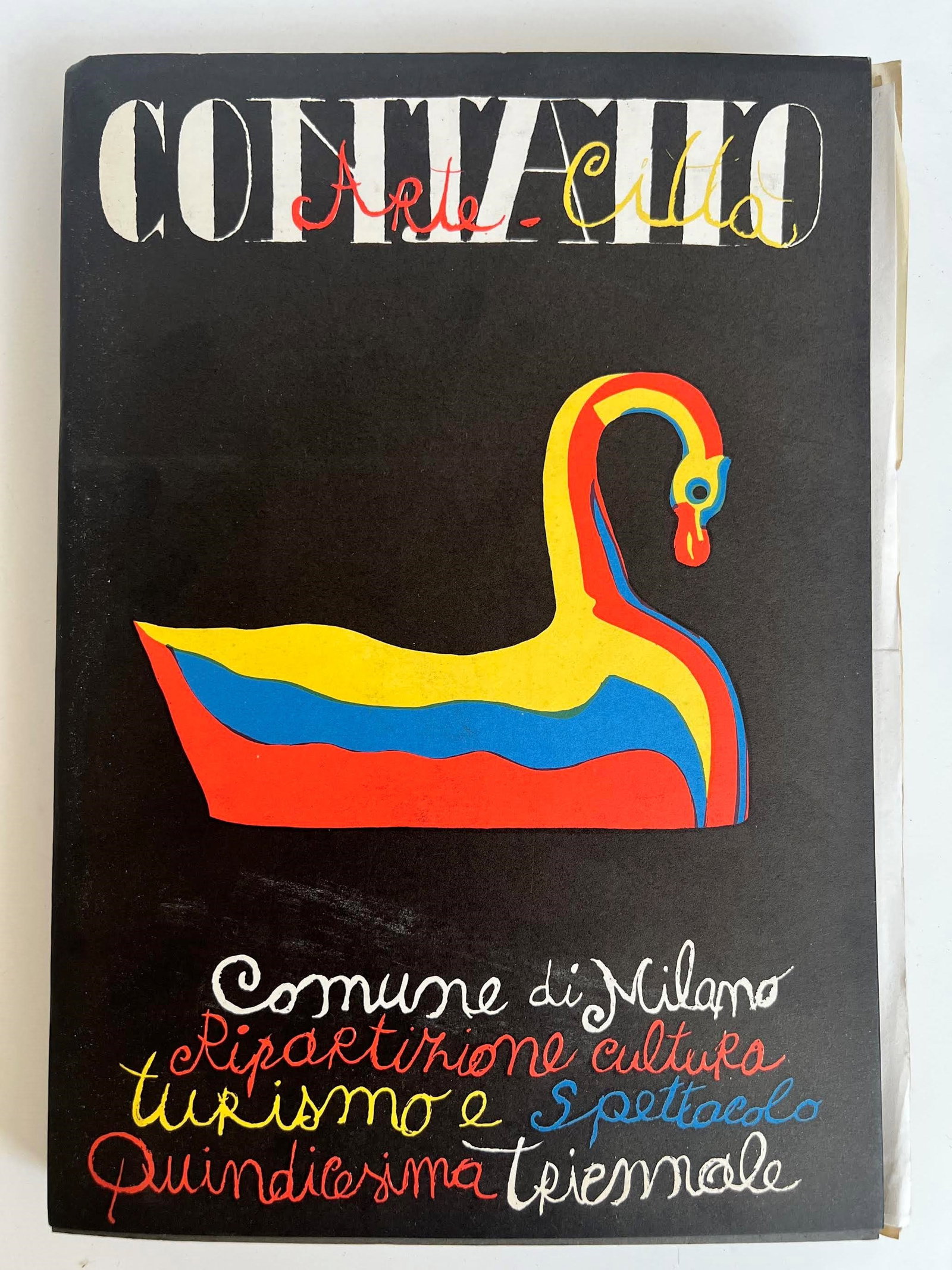 Catalog Contatto Arte Citta: Catalog Contatto ArteCitta, published for the 15th Milan Triennale in 1973. The catalog documents an initiative promoted by the City of Milan in collaboration with the Triennale, which included