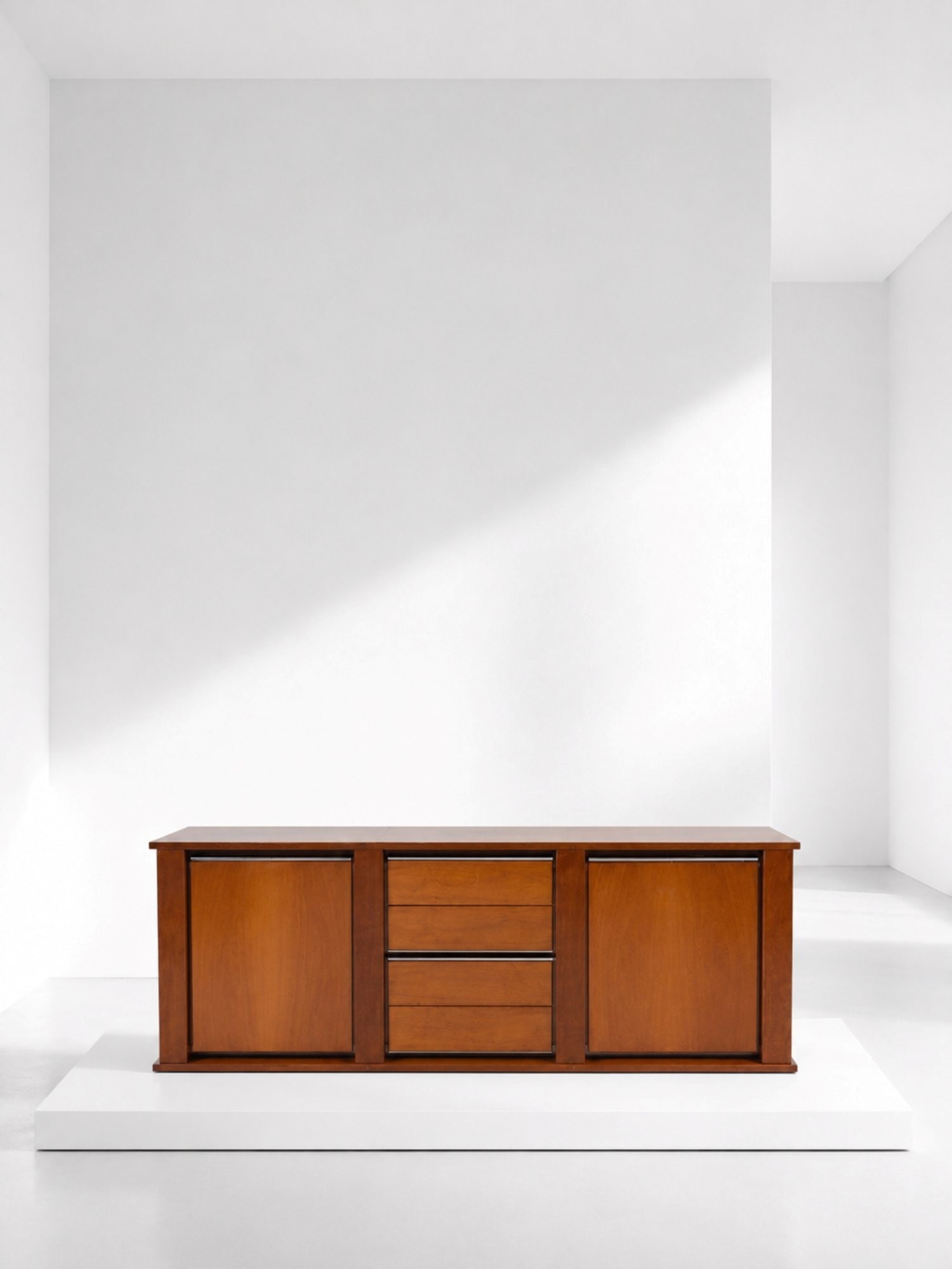 Manifattura Italiana Sideboard: Height: 76 cm Width: 242 cm Depth: 45 cmLarge Italian sideboard from the 1970s made of wood and steel profiles. Internal drawers and shelves