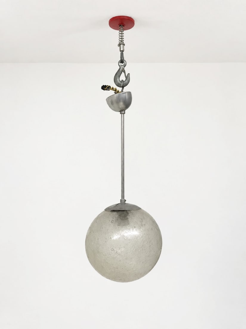 Carlo Scarpa Pendant: Height 60 cm, diameter 25 cmItalian pendant from the 1960s attr to Carlo Scarpa, with a metal frame and bubble glass