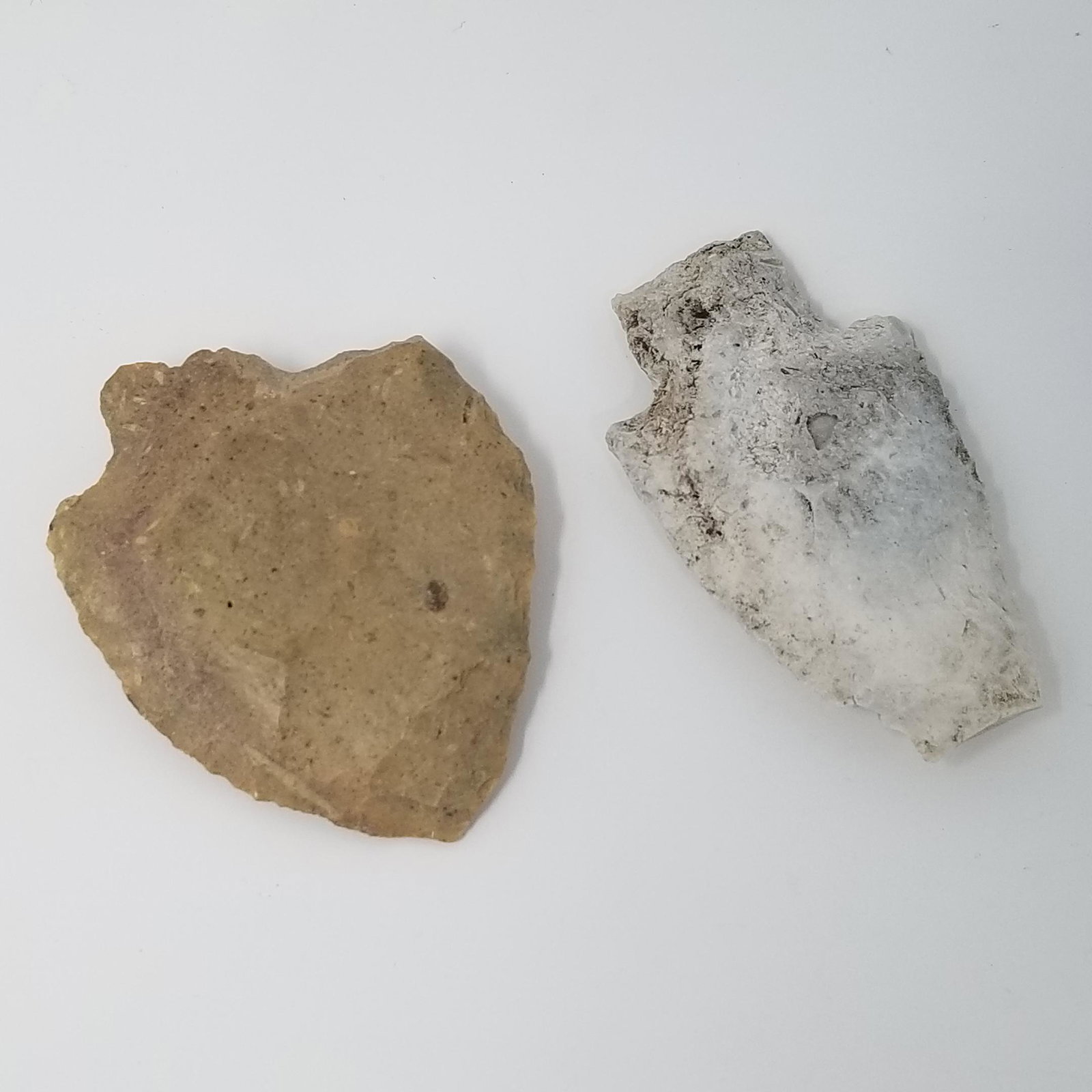 Neolithic Stone Scraper Set: Description: Neolithic North American (and possible Saharan) stone scraper/points. Found in the southern USA from a river bed. Over 5000 years old! Provenance: ex. Toronto, Canada Collection; acquired