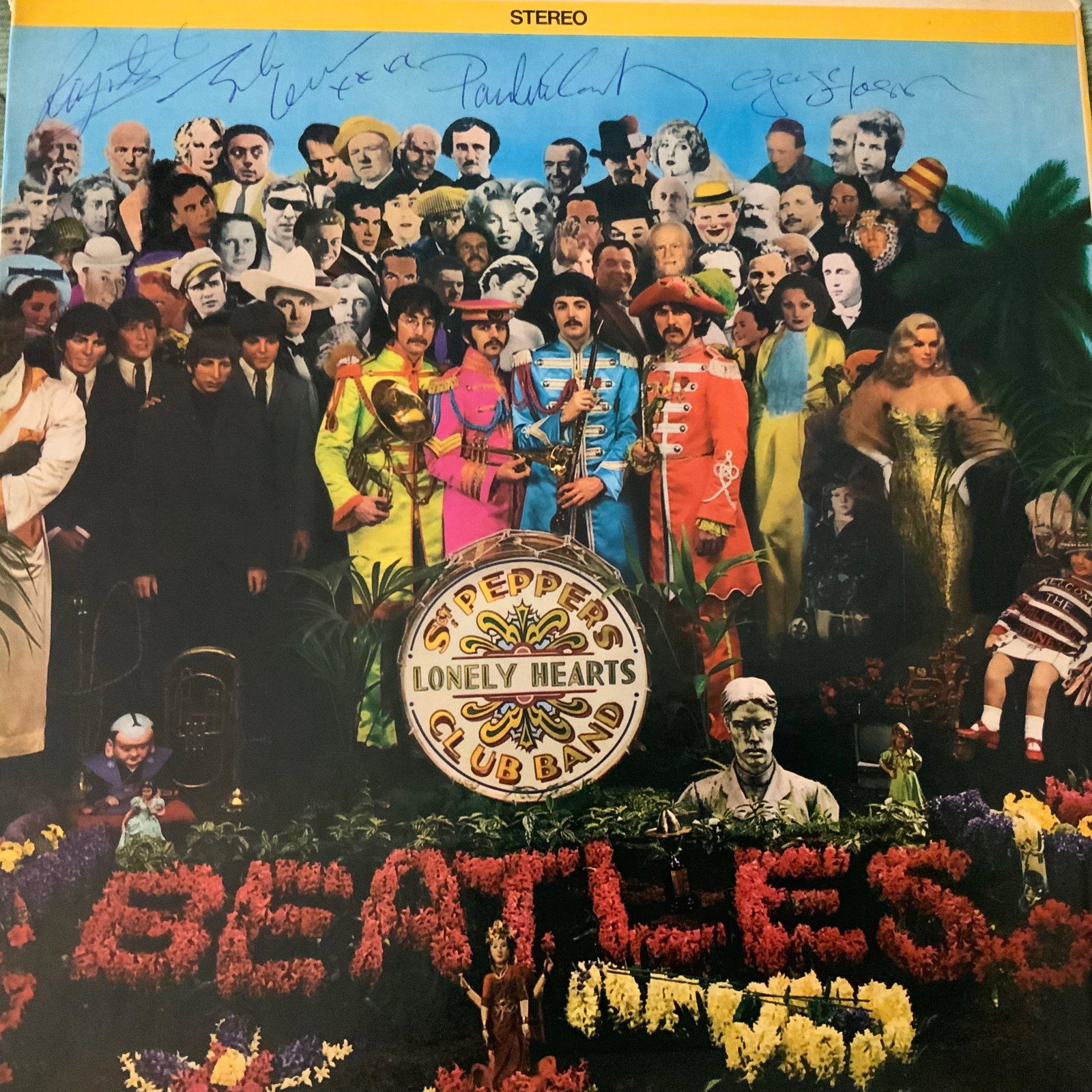Signed Beatles Sgt. Peppers Lonely Hearts Club Band: Signed by: Paul McCartney, John Lennon, Ringo Starr, George Harrison