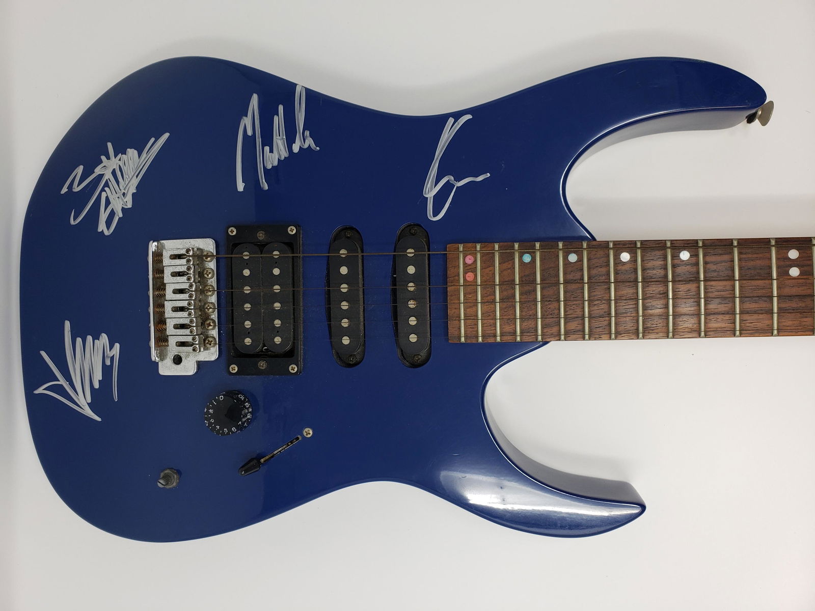 Signed Soundgarden Guitar (1 of 1)