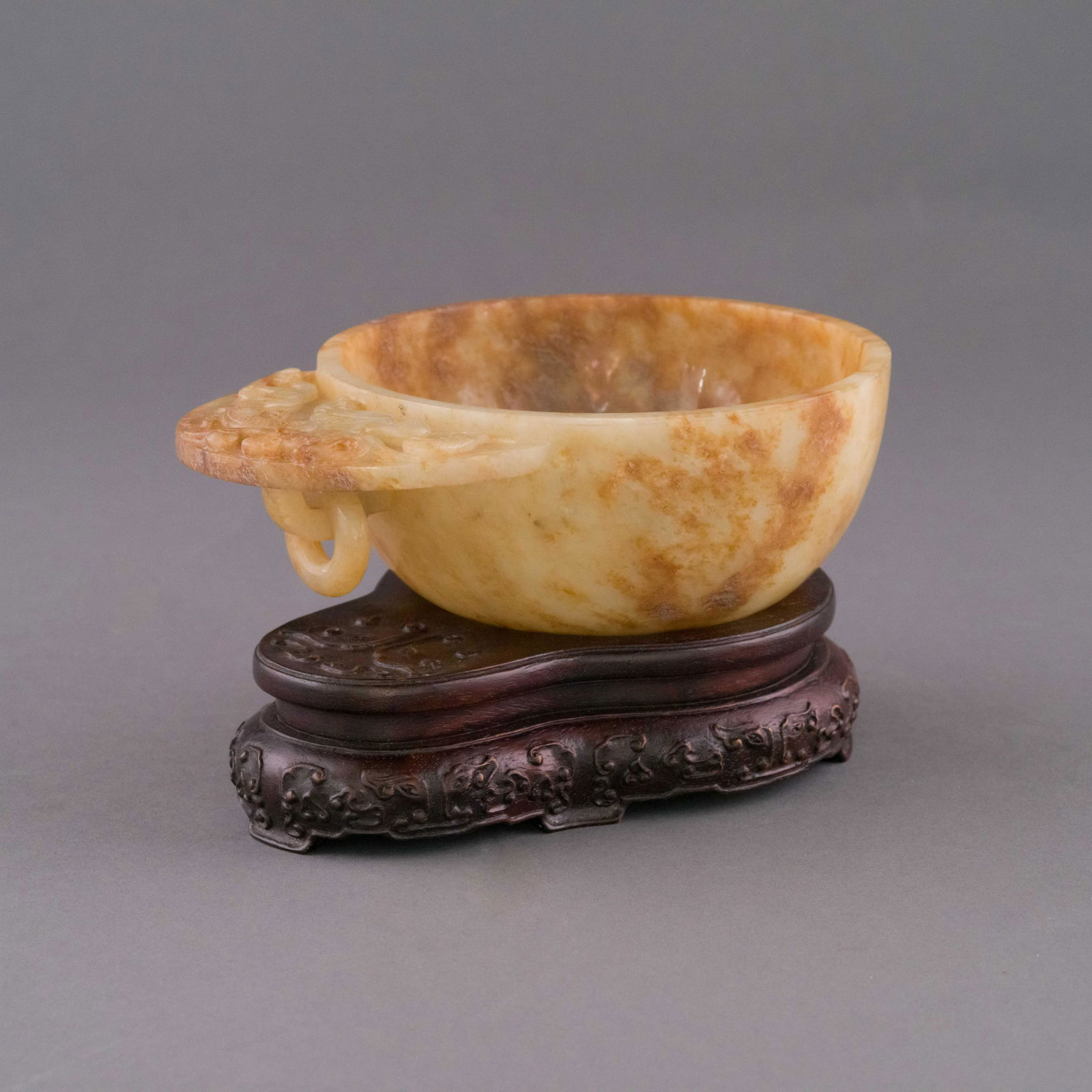 JADE BRUSH WASHER ON STAND (1 of 4)