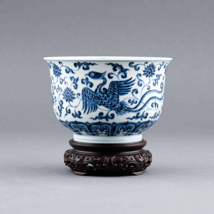 XUANDE BLUE & WHITE  PHOENIX BOWL ON STAND (1 of 7)