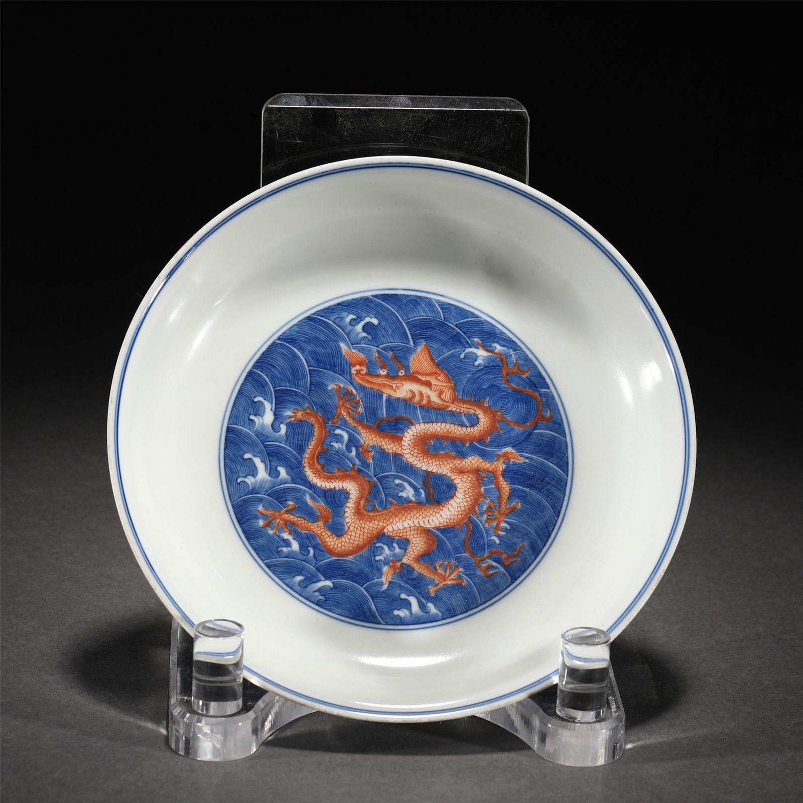 A BLUE AND WHITE IRON RED GLAZED DISH/QING DYNASTY (1 of 10)