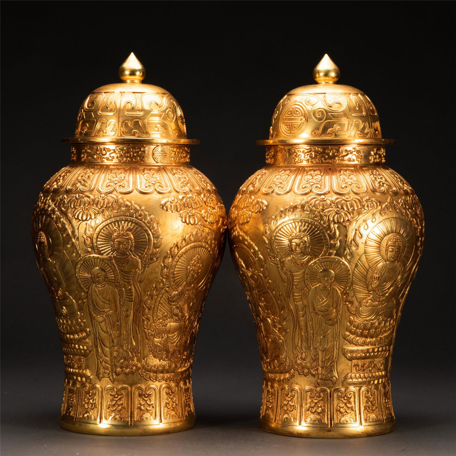 A PAIR OF CHINESE GILT BRONZE LIDDED JARS (1 of 16)