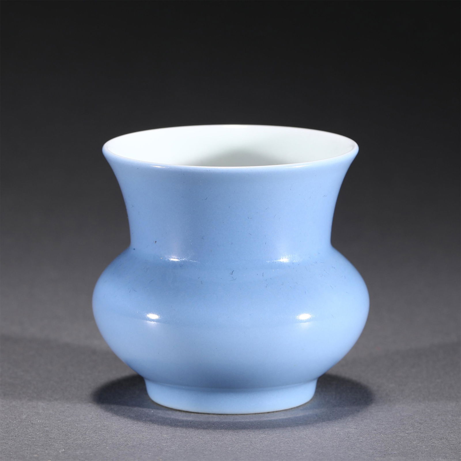A SKYBLUE GLAZE PORCELAIN VASE,YONGZHENG (1 of 8)