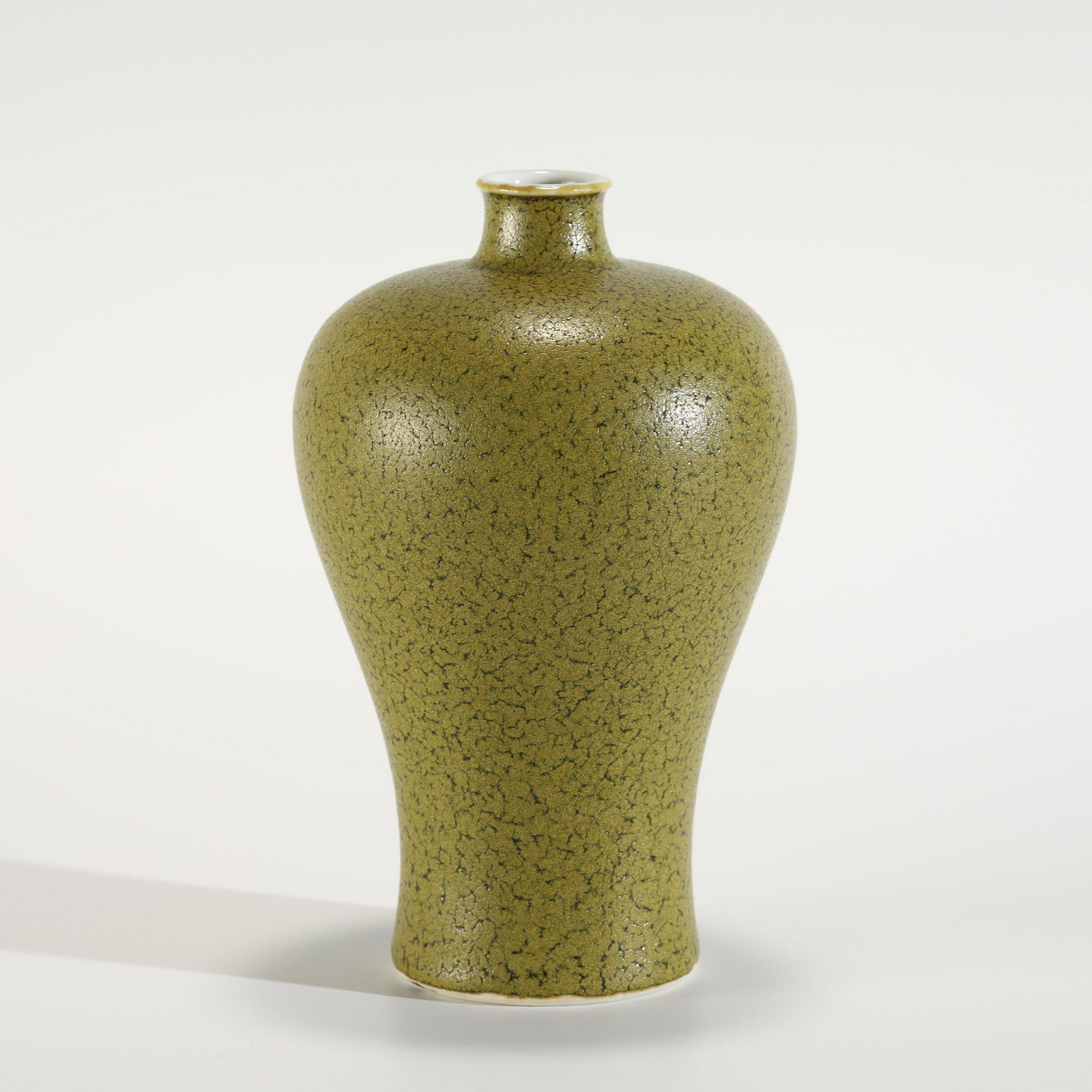 QING QIANLONG TEA DUST GLAZEDPLUM VASE (1 of 10)