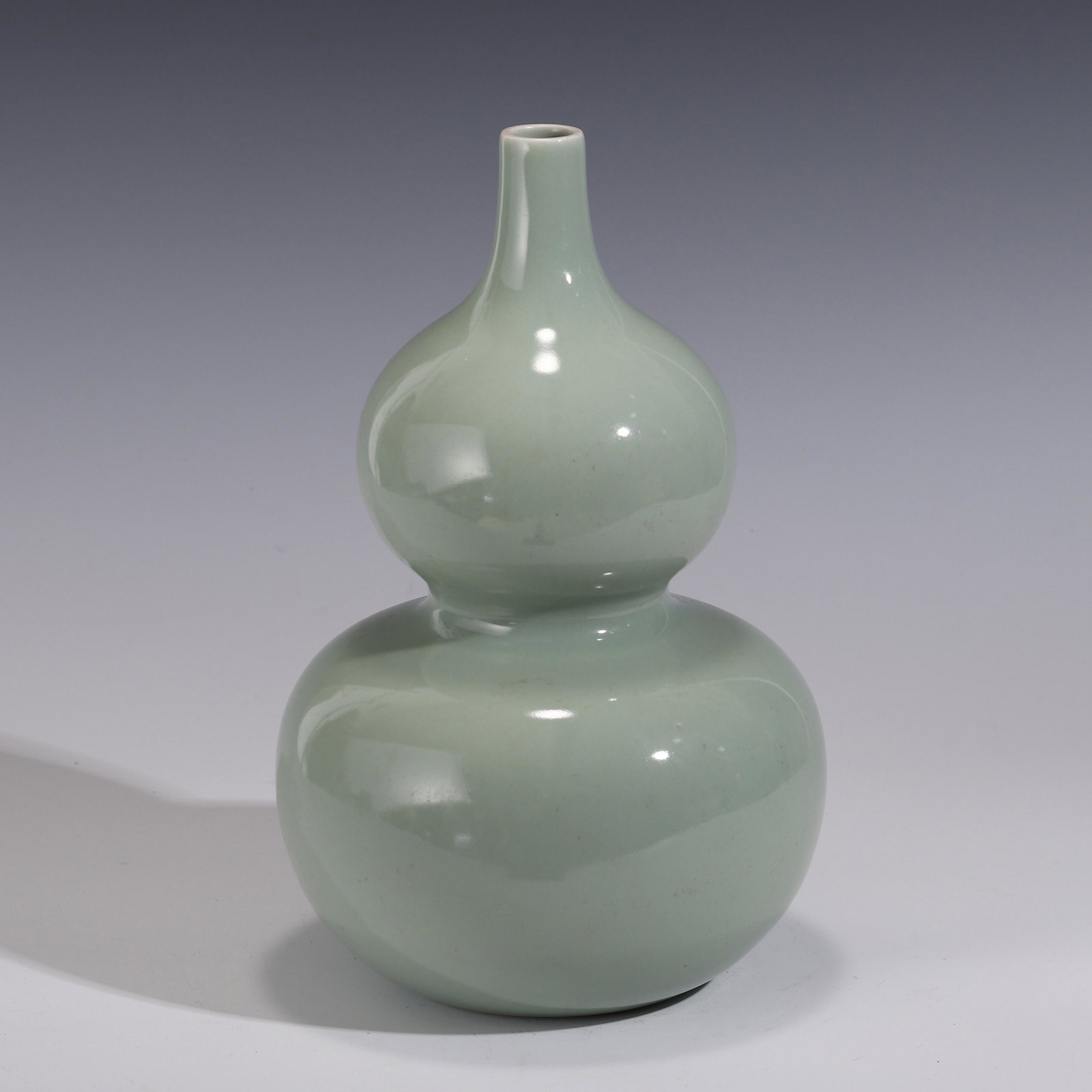 DOUQING GLAZED DOUBLE GOURD BOTTLE (1 of 8)