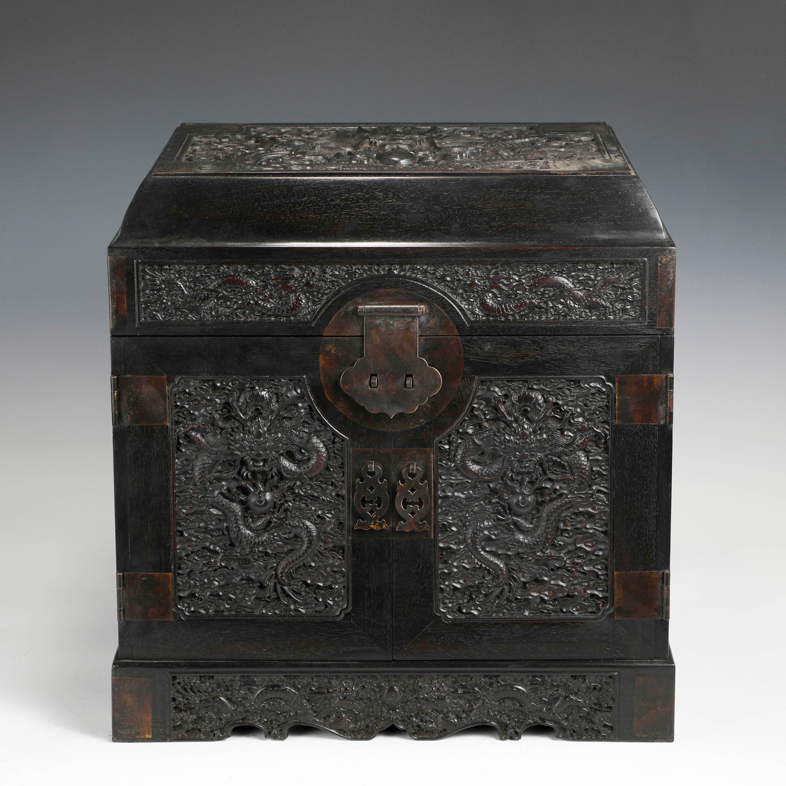 ZITAN DRESSING CASE, GUANPIXIANG (1 of 11)