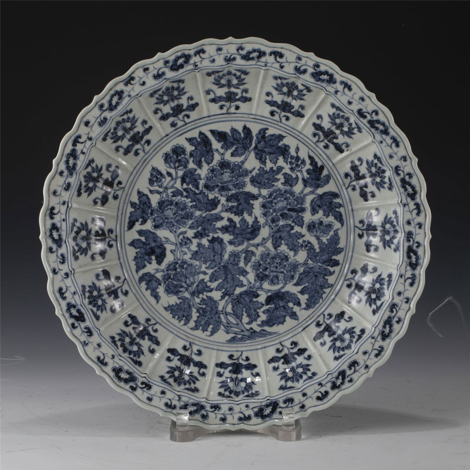 MING BLUE & WHITE PLATE (1 of 9)