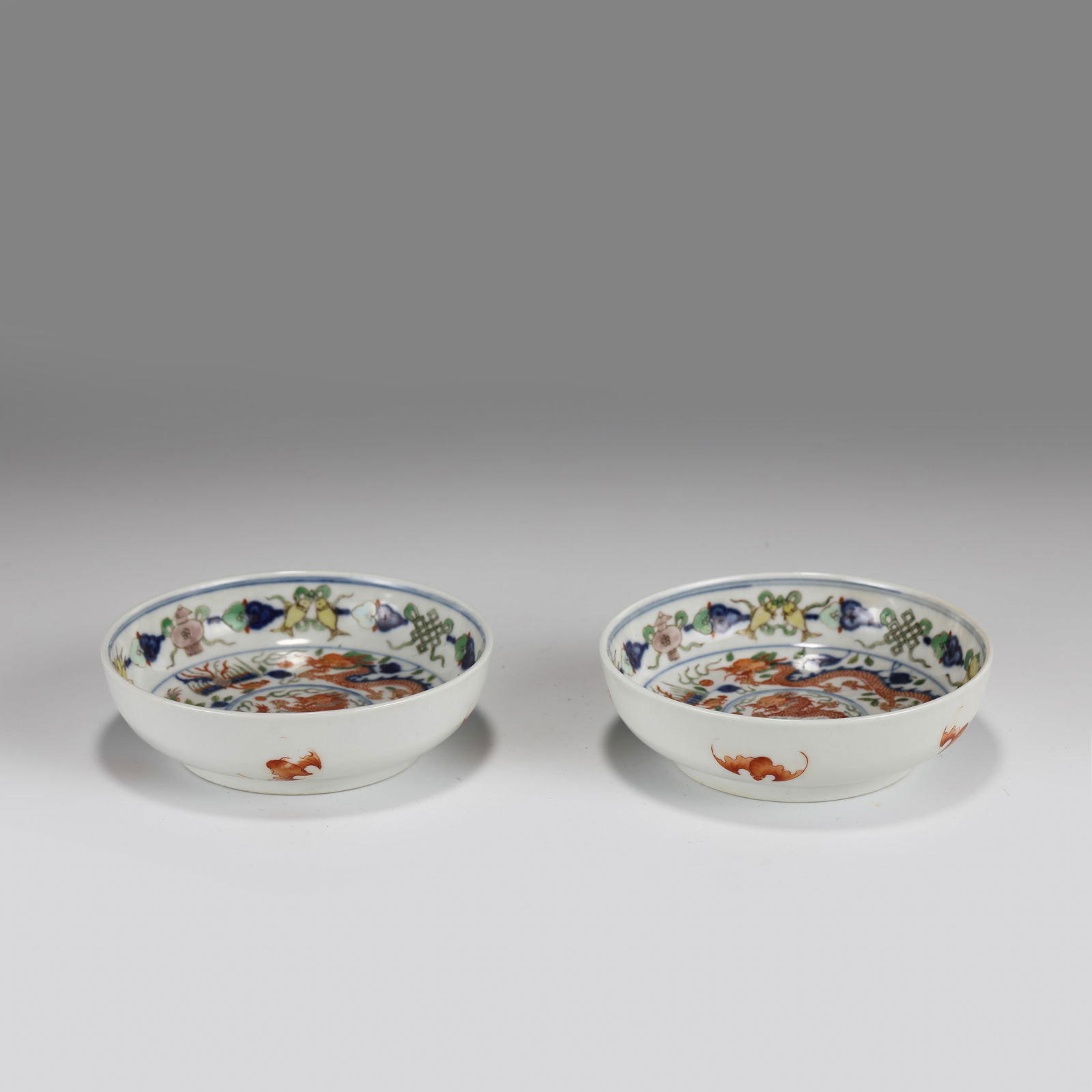 PAIR OF WUCAI DRAGON MOTIF PLATES (1 of 8)