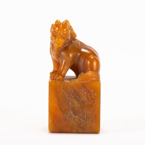 A CHINESE CARVED SOAPSTONE SEAL