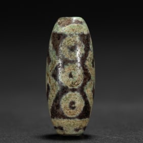A TIBETAN DZI BEAD