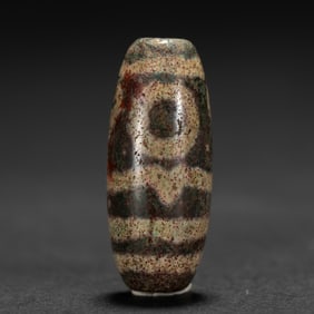 A TIBETAN DZI BEAD