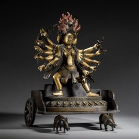 A GILT BRONZE TIBETAN FIGURE OF BUDDHA STATUE