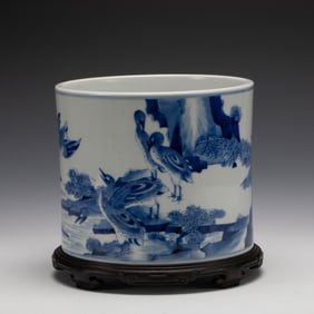 QING BLUE & WHITE CRANE BRUSH POT ON STAND