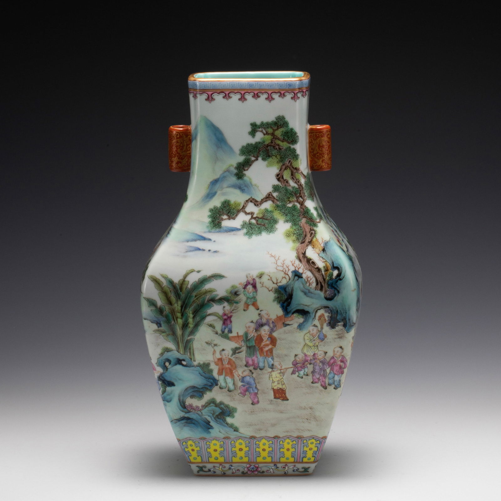 QING QIANLONG FAMILLE ROSE DOUBLE-EARED VASE (1 of 11)