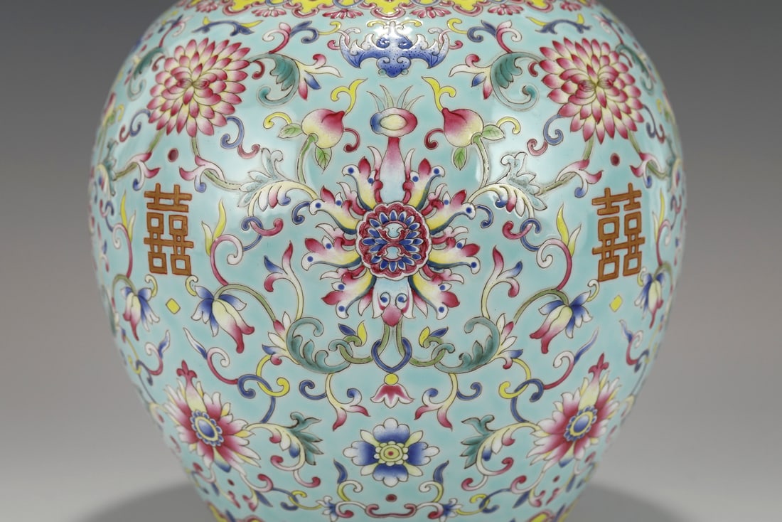 JIAQING FAMILLE ROSE LOTUS PORCELAIN LIDDED JARS - 4