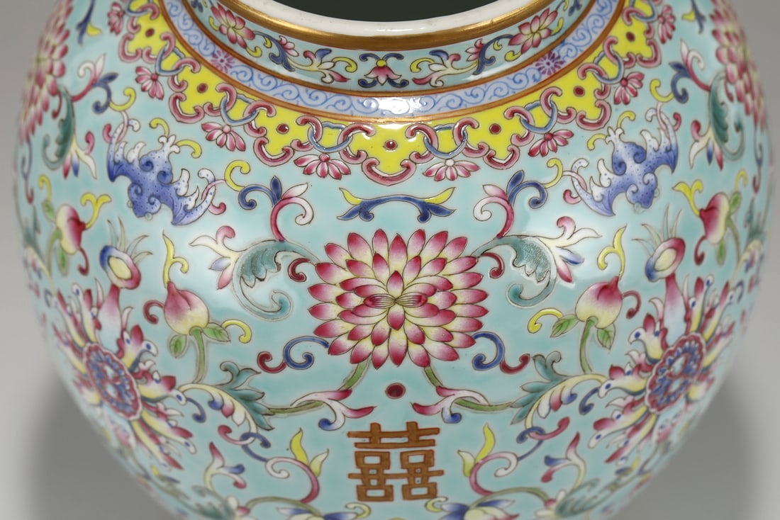 JIAQING FAMILLE ROSE LOTUS PORCELAIN LIDDED JARS - 6