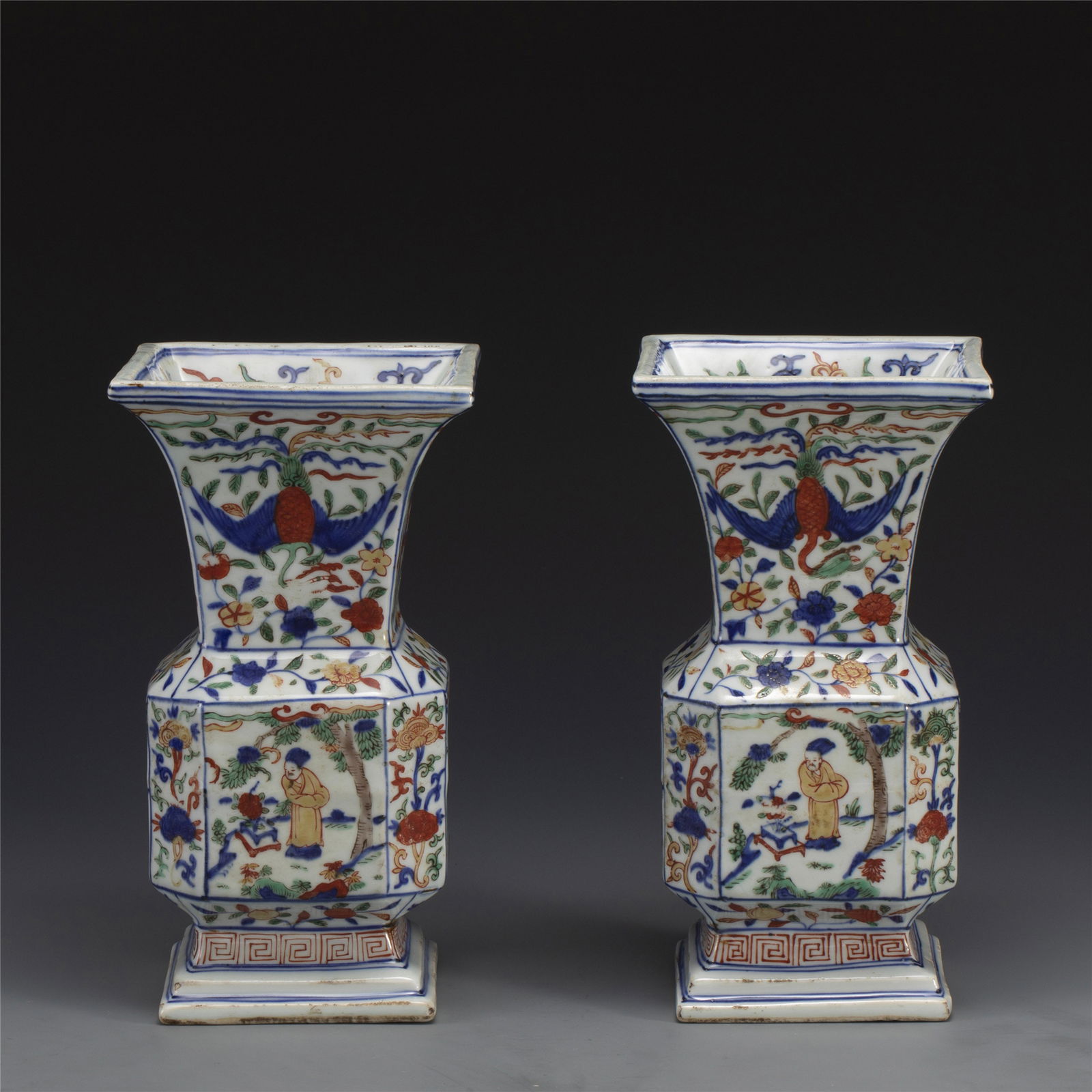 PAIR OF MING WANLI WUCAI GOBLET VASES: Dimensions: Length: 13.3cm, Width: 13.3cm, Height: 25.2cm. Pair of Chinese Ming Dynasty Wanli Wucai Porcelain Goblet Vases. Potted in square shaped vase, large, and thick, tall neck with wide