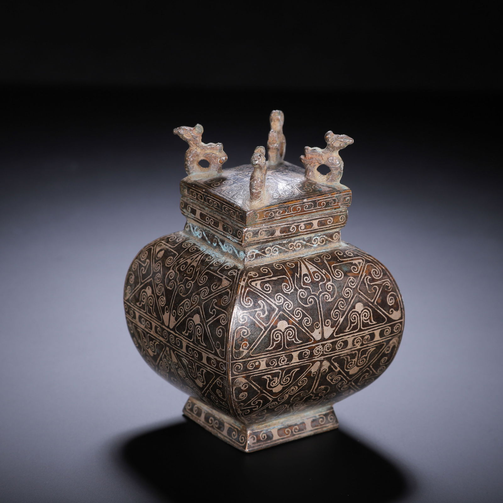 CHINESE BRONZE GOLD-SILVER INLAID VASE: Dimensions: L. 7.5 cm. W. 7.5 cm. H. 11 cm. Weight 600 grams. This diminutive Chinese bronze vase measures 7.5 cm in length and width, 11 cm in height, and weighs 600 grams, distinguished by