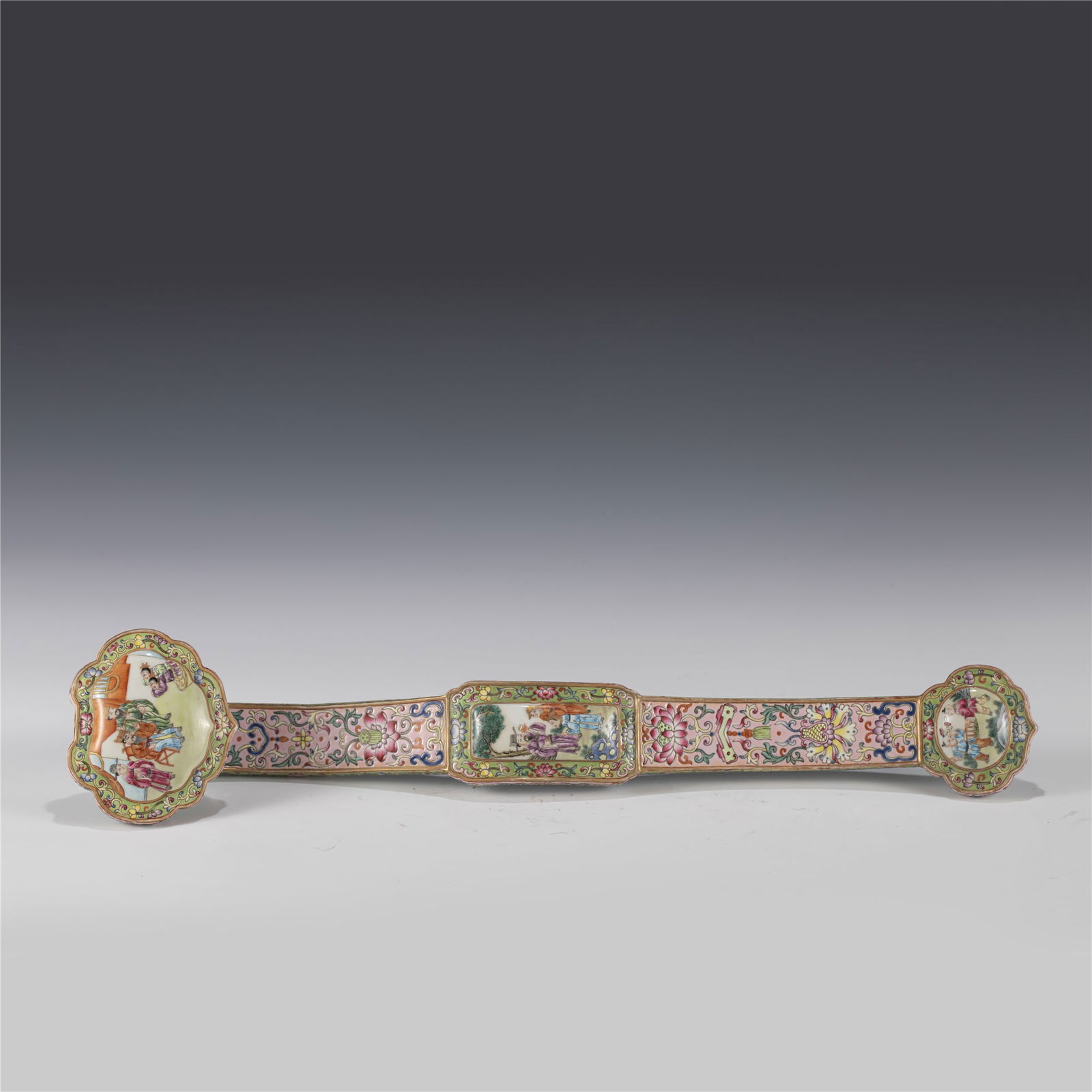 QING FAMILLE ROSE RUYI (1 of 13)