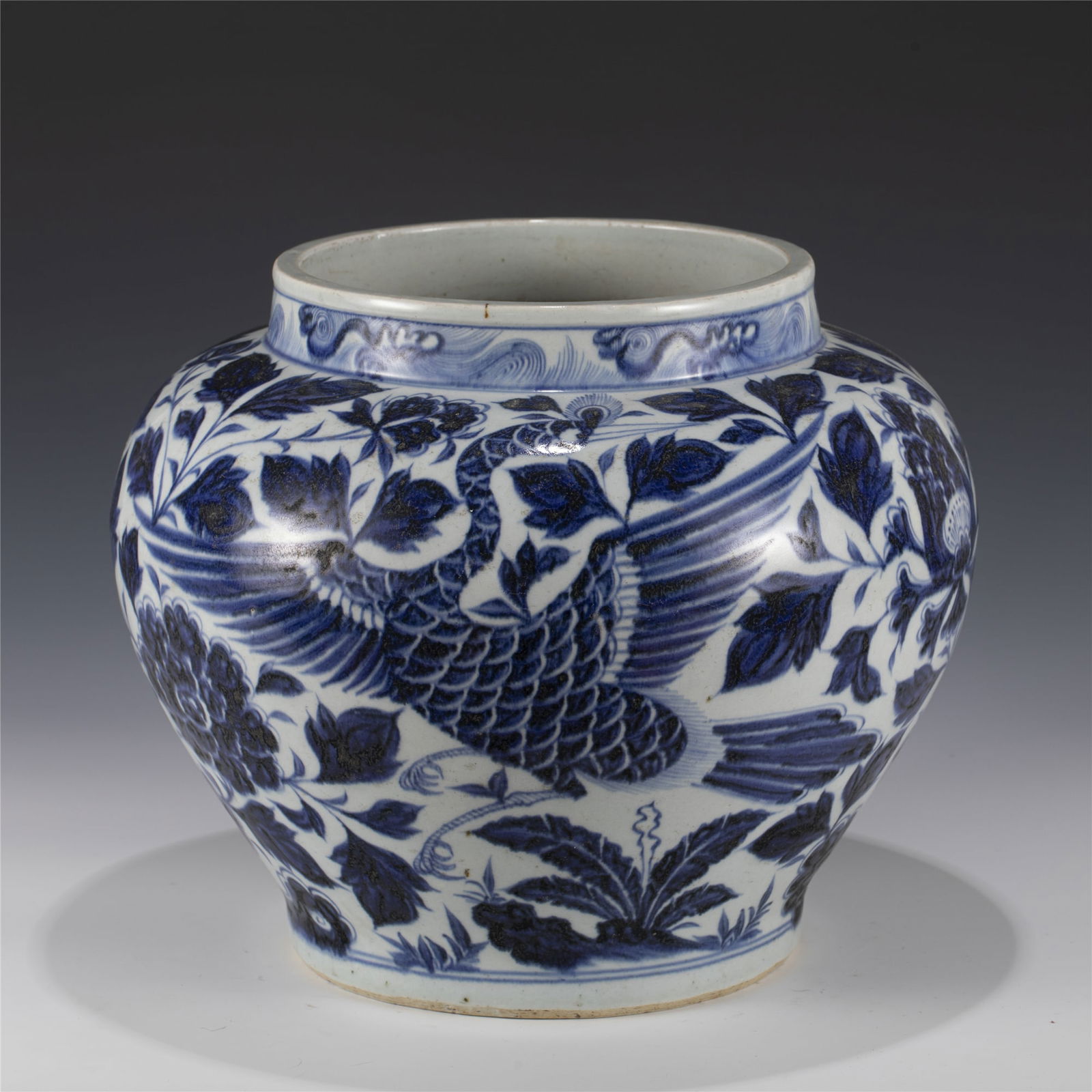 YUAN BLUE & WHITE: Measurements: Length: 34.5 cm, Width: 34.5 cm, Height: 28 cm Chinese Yuan Dynasty Blue and White Cranes Porcelain Cylinder Jar. Potted with a large cylinder vessel, having thick and tall potted body,