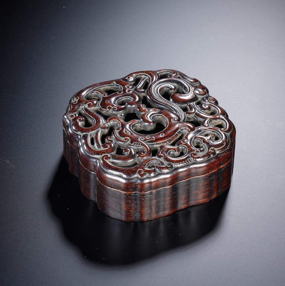 CHINESE ZITAN OPENWORK LIDDED BO (1 of 8)