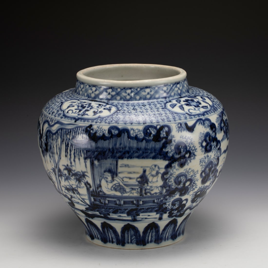 MING BLUE & WHITE JAR (1 of 7)