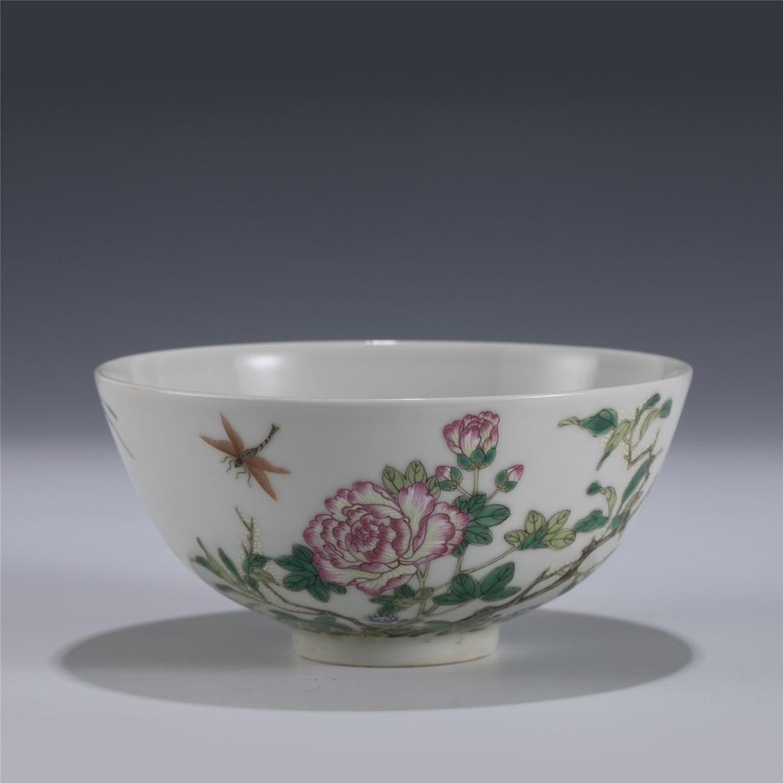 YONGZHENG FAMILLE ROSE BOWL: Measurements: Length: 14.5cm, Width: 14.5cm, Height: 6.8cm Chinese Qing Dynasty Yongzheng Famille Rose Peony Porcelain Bowl. The Bowl has a shallow body, slight deep, thick and bulbous body, with