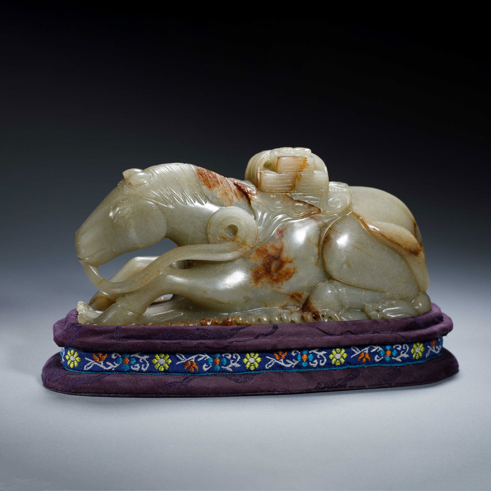 CHINESE HETIAN JADE HORSE ORNAMENT (1 of 7)