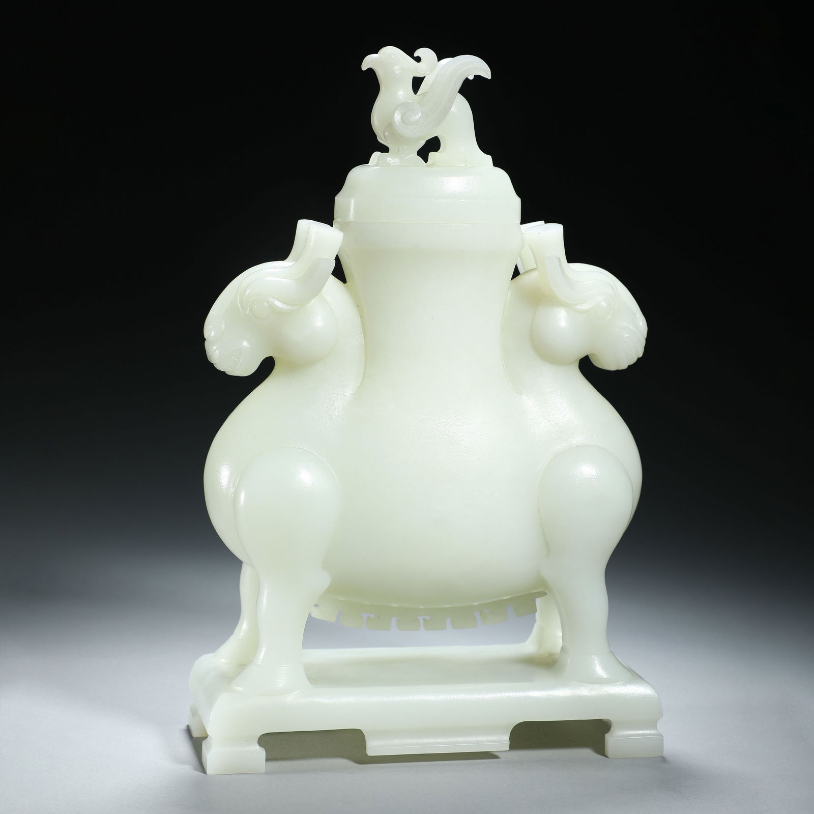 CHINESE HETIAN JADE RAM ZUN VESSEL (1 of 10)