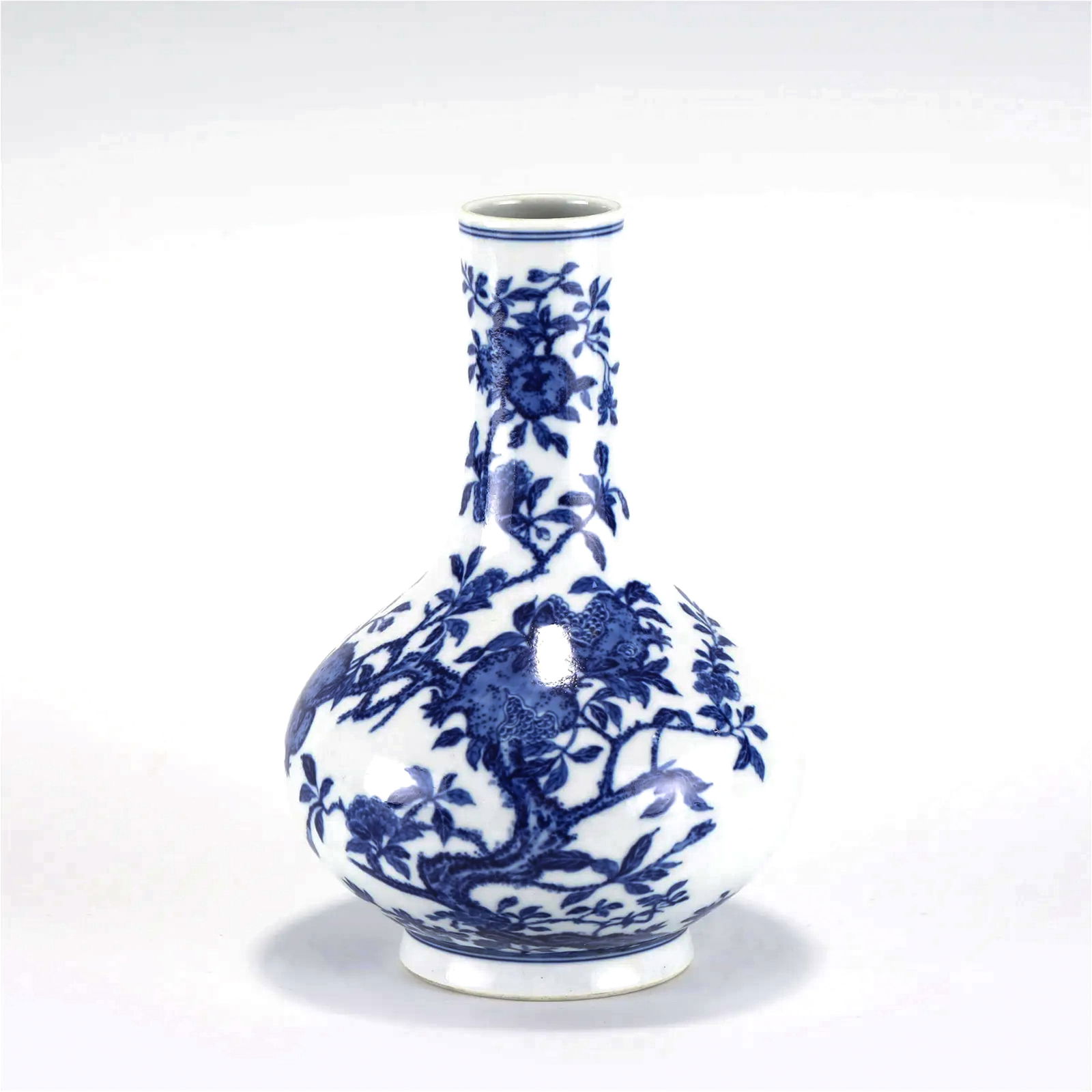 QING QIANLONG BLUE & WHITE VASE: PROVENANCE: Hattiesburg, Mississippi, Private collector. Measurements: Height: 25.7 cm, Diam: 17.3 cm Chinese Qing Dynasty QianLong Blue and white Pomegranate Porcelain Vase. The porcelain potted in c