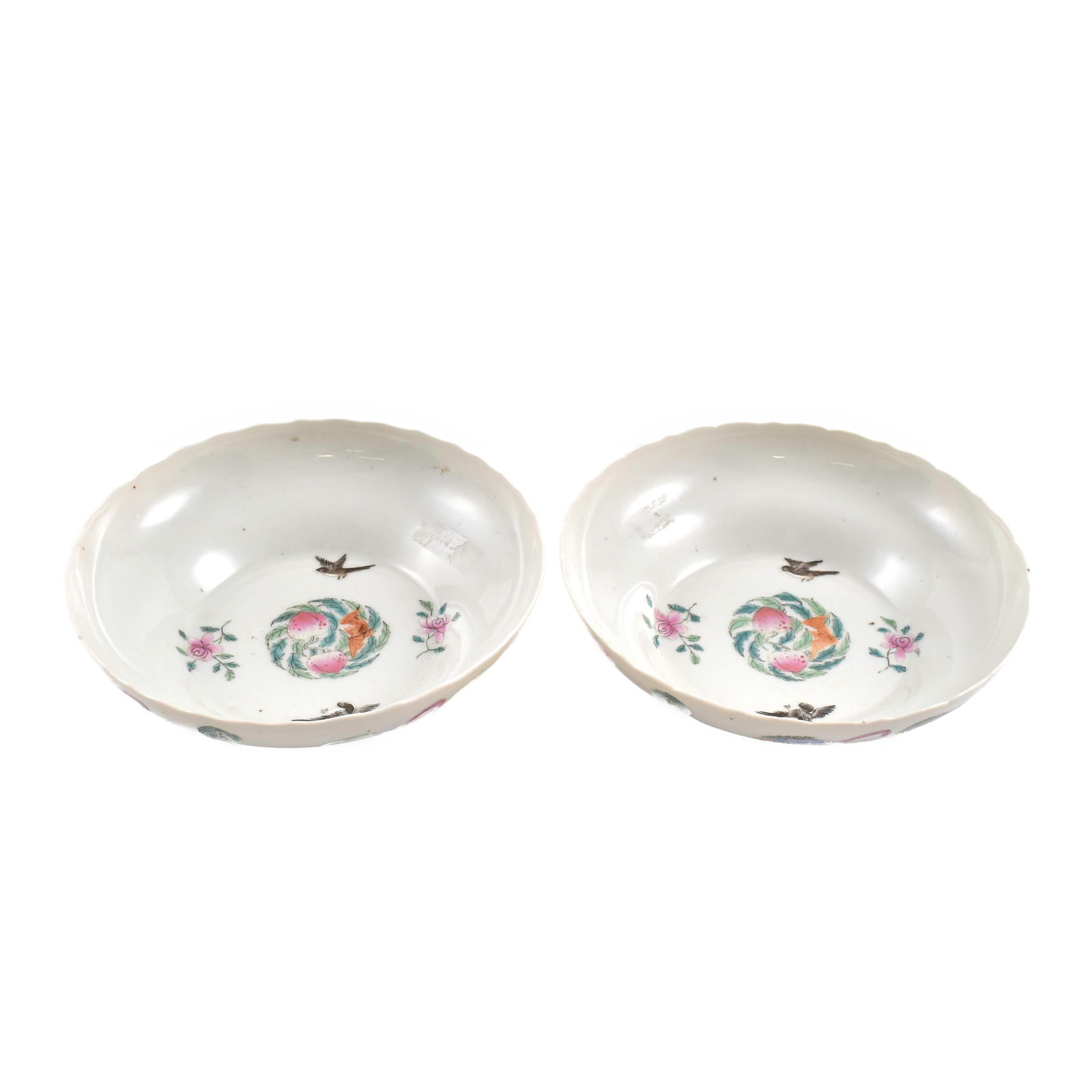 A PAIR CHINESE FAMILLE ROSE BIRD & FRUITS BOWLS (1 of 8)
