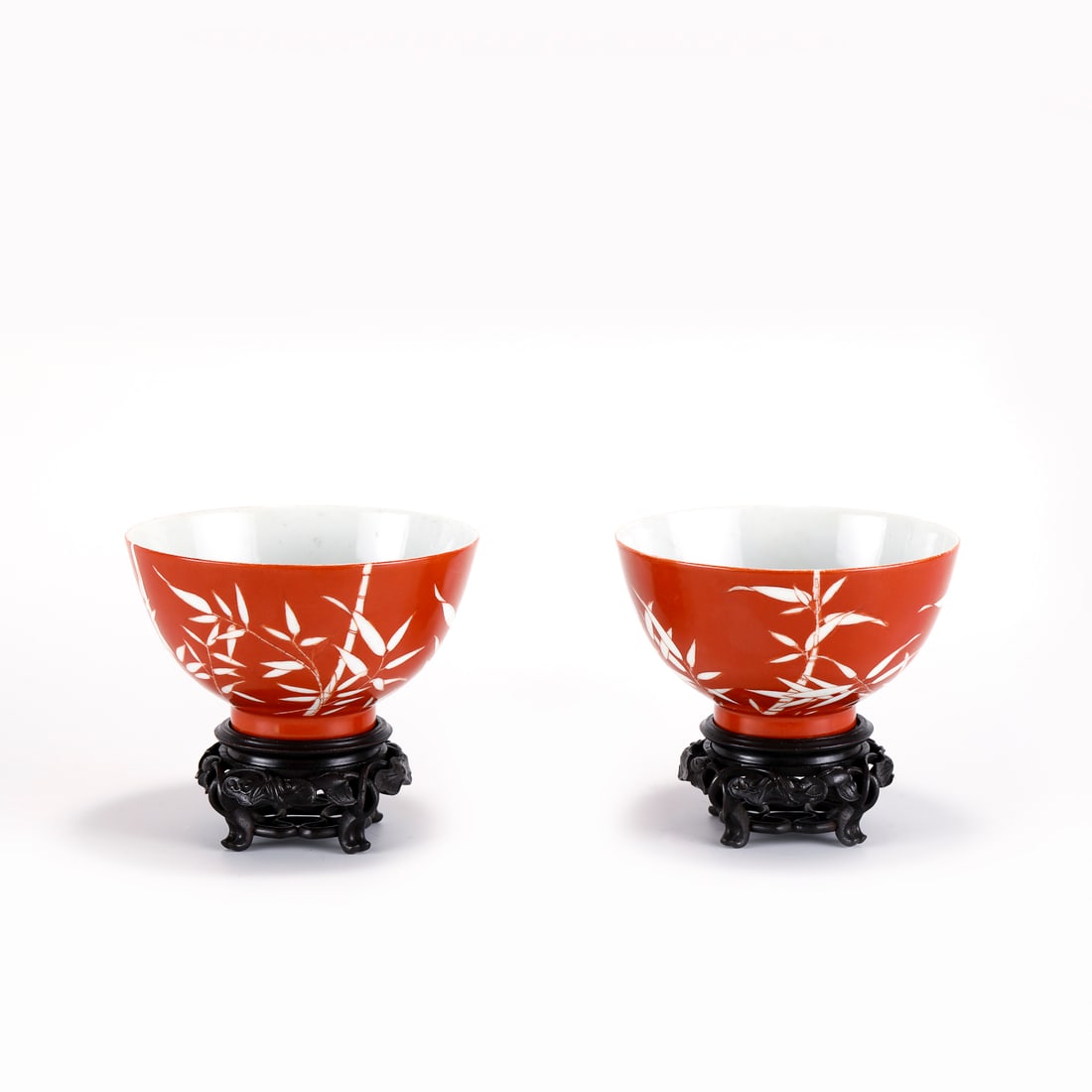 PAIR YONGZHENG ALUM RED BOWLS ON STAND (1 of 8)