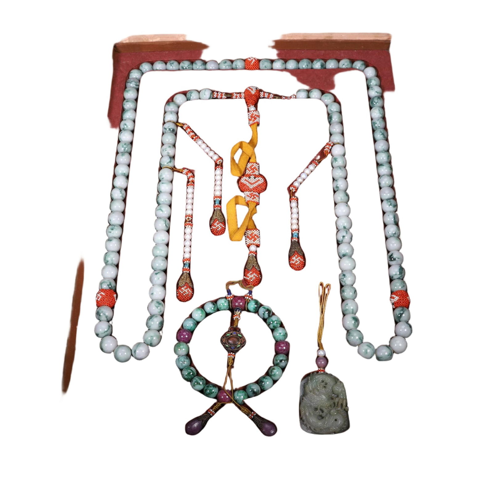 CHINESE JADEITE COURT NECKLACE (1 of 9)