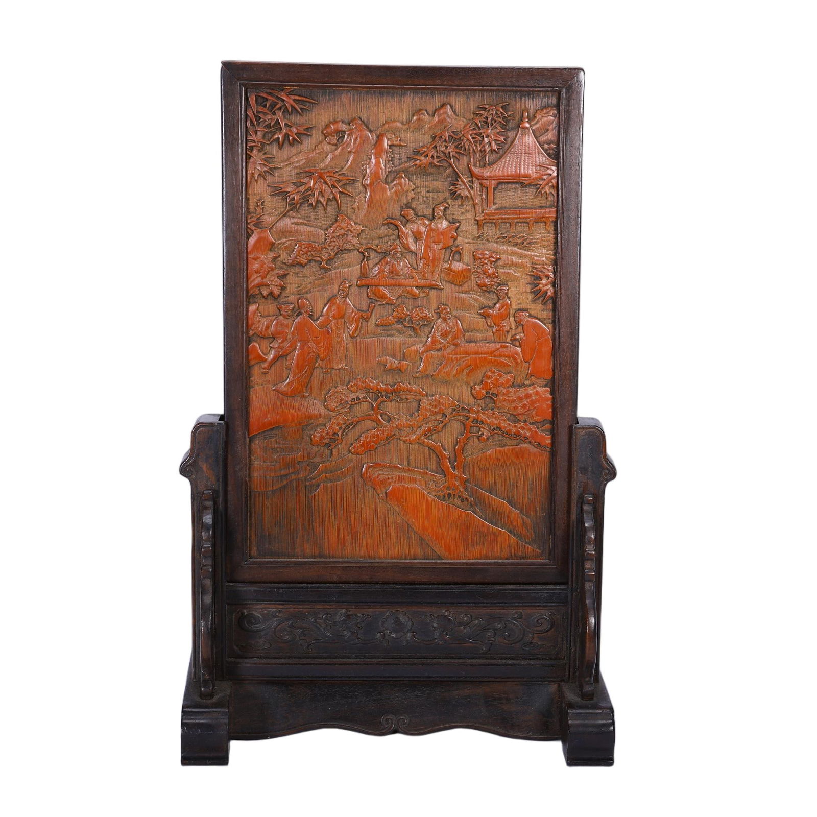 CHINESE BAMBOO CARVED FIGURAL TABLE SCREEN: Dimensions: L. 18.5 cm. W. 10 cm. H. 29 cm. Weight 530 grams. This intricate Chinese bamboo carved table screen features high-relief carvings of a landscape scene with scholars gathering among