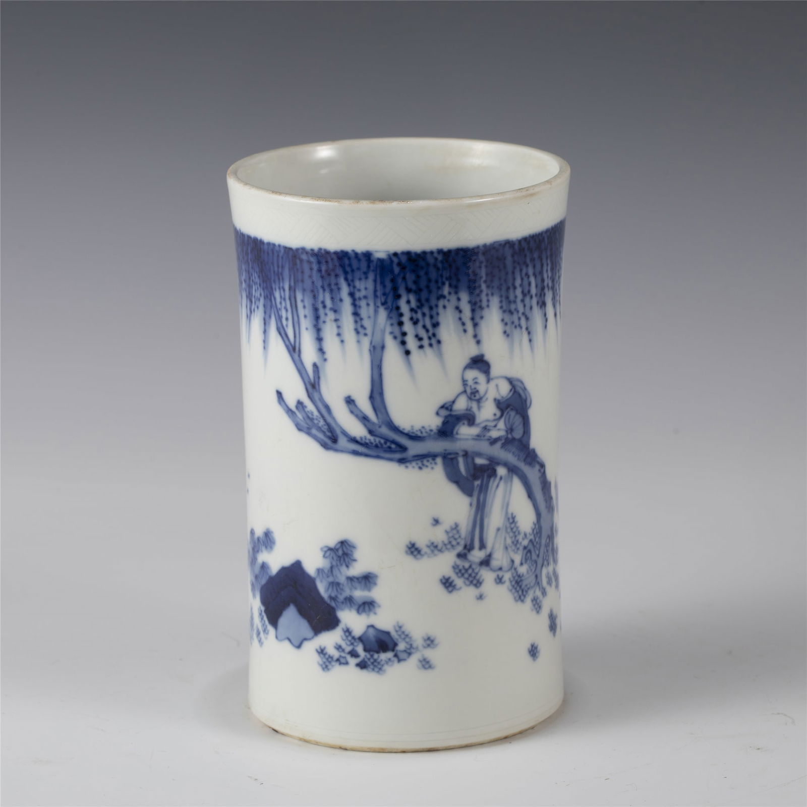 QING BLUE & WHITE BRUSH POT (1 of 8)