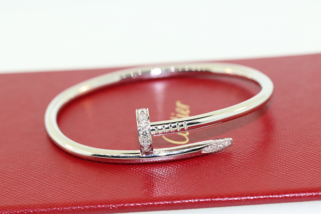 Cartier Juste un Clou Diamond Nail Bracelet Size 17 (1 of 4)