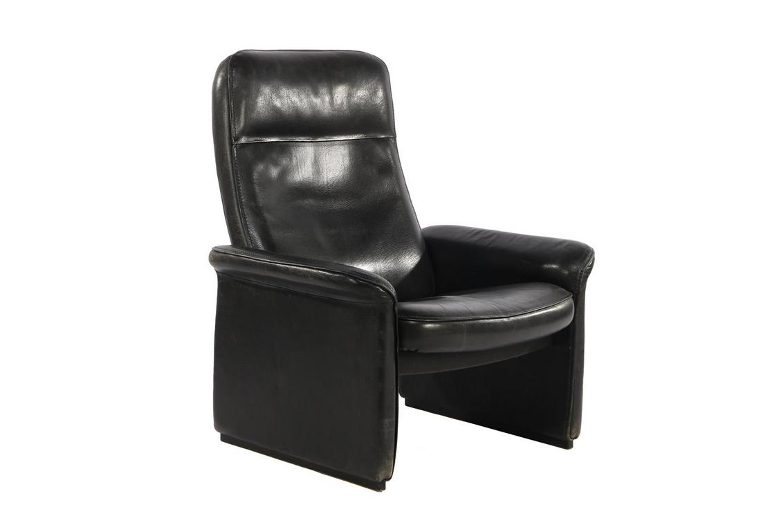 Black leather adjustable armchair, De Sede model DS50: Black leather adjustable armchair, De Sede model DS50