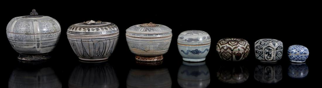 7 earthenware trays with partial glaze: 7 earthenware trays with partial glaze and blue decor, partly Swatow, Ming dynasty 1368-1644, largest 12.5 cm diameter