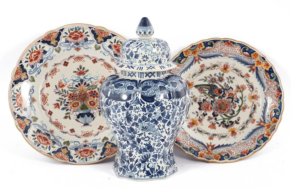 Tichelaar Makkum earthenware pot with blue decoration: Tichelaar Makkum earthenware pot with blue decoration, no.130, 36.5 cm, saucer with polychrome decoration of flowers, no.1008, 35.5 cm diameter and a saucer with polychrome decoration with bird, no.11