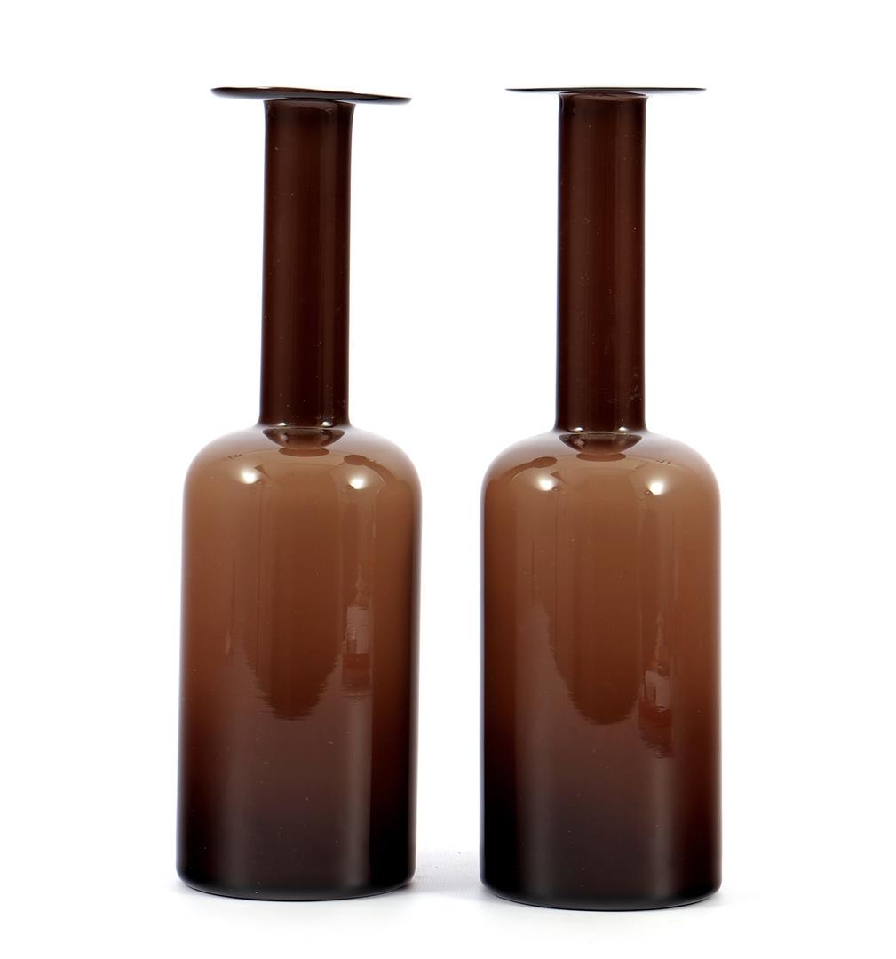 2 brown / white glass bottles: 2 brown / white glass bottles by Holmegaard, design Otto Brouwer 30 cm high