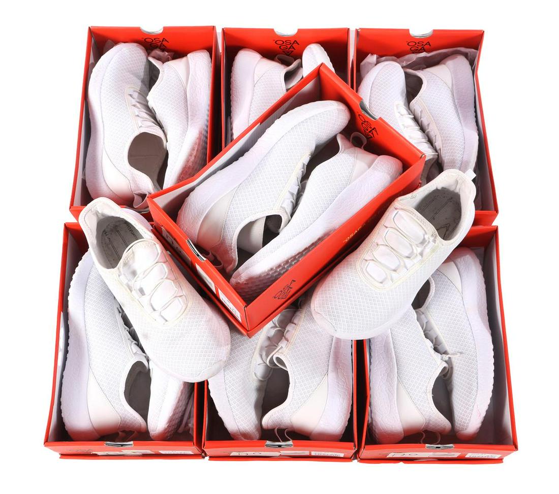 Feather tiara. Accessory from celebrAGE: Feather tiara. Accessory from celebrAGE (2011), a co-production of choreographers Adriaan Luteijn and Gisela Rocha and photographer and filmmaker Erwin Olaf. Designer Fernando Silva